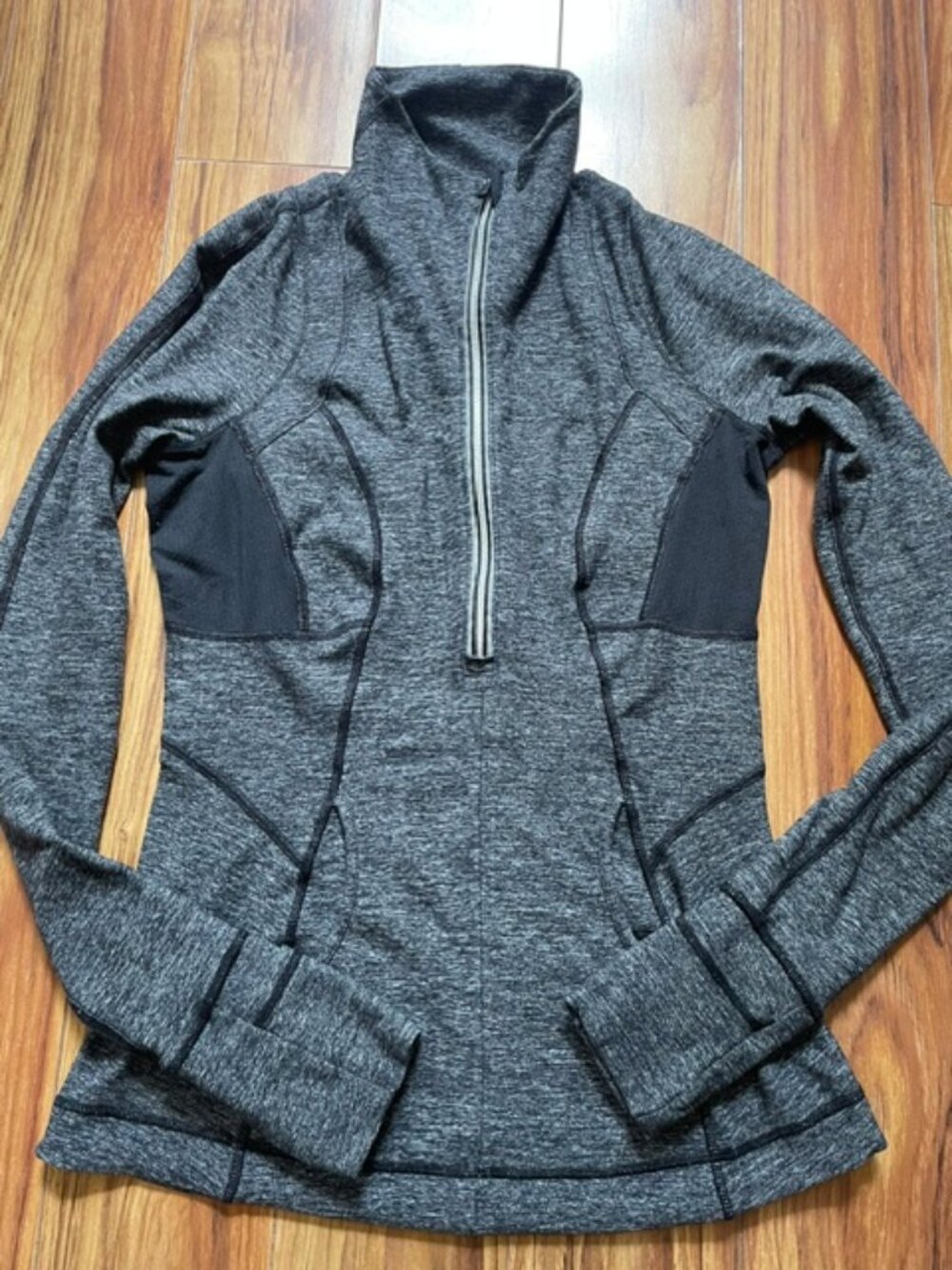Lululemon Women's Half Zip Long Sleeve Pullover Top, Black, Size 6